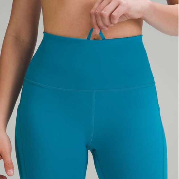 Lululemon Fast Free Tight 19’ Nulux Hawaii Blue sz 4 - Picture 4 of 12